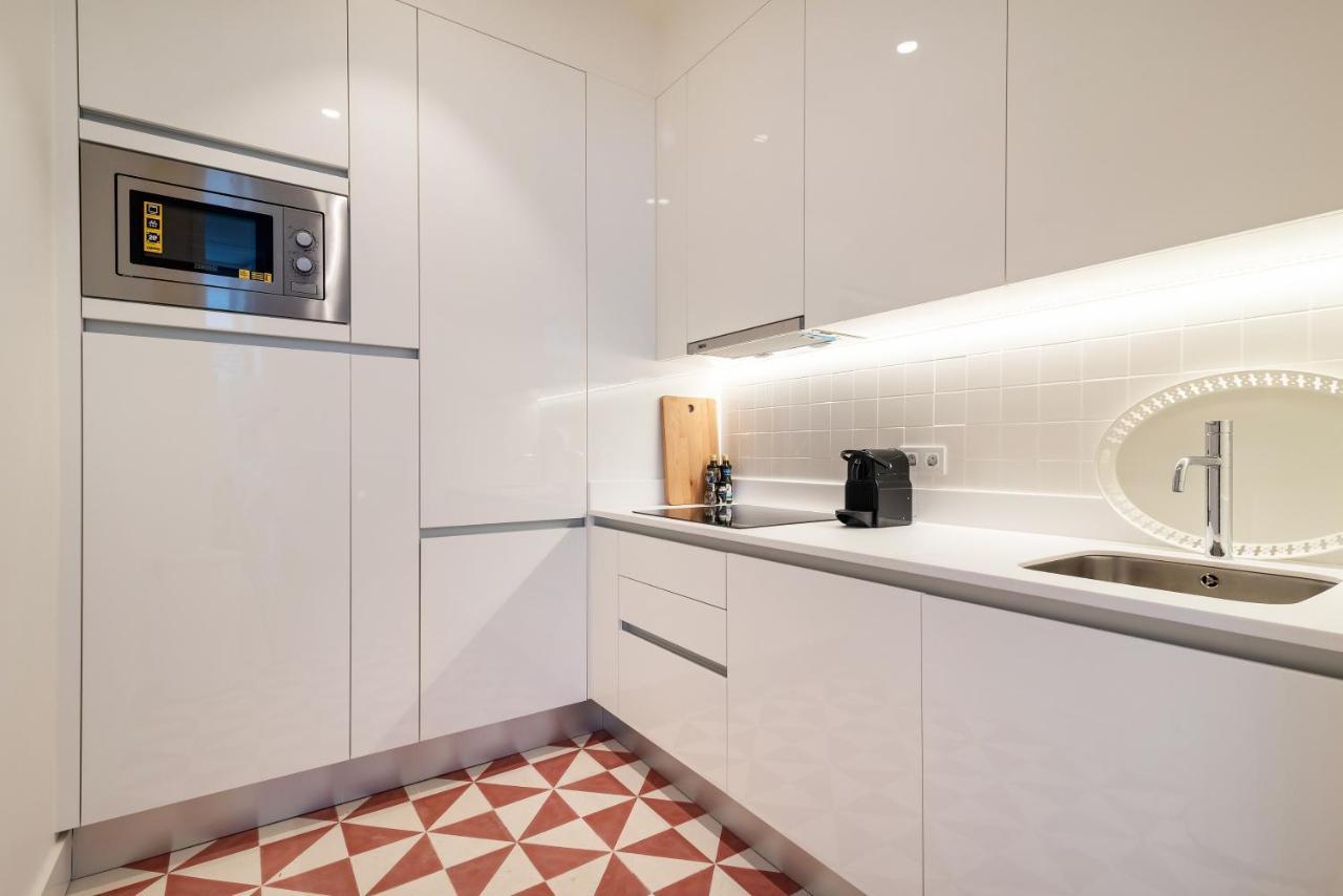 Modern 1Bdr In Downtown Lisbon By Lovelystay Exterior foto