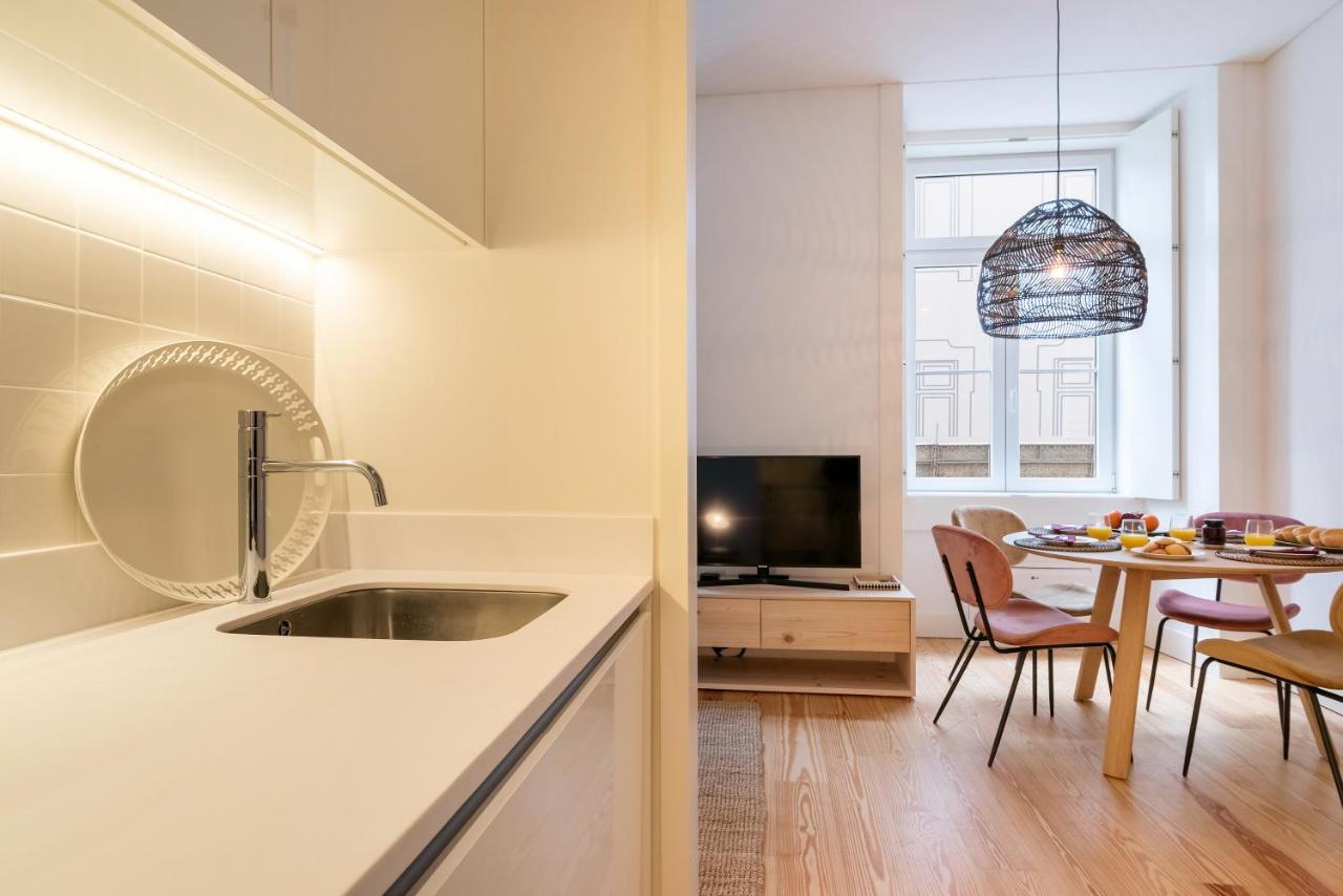 Modern 1Bdr In Downtown Lisbon By Lovelystay Exterior foto