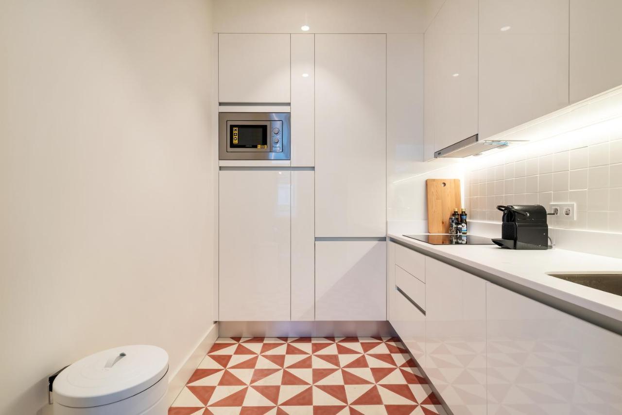 Modern 1Bdr In Downtown Lisbon By Lovelystay Exterior foto
